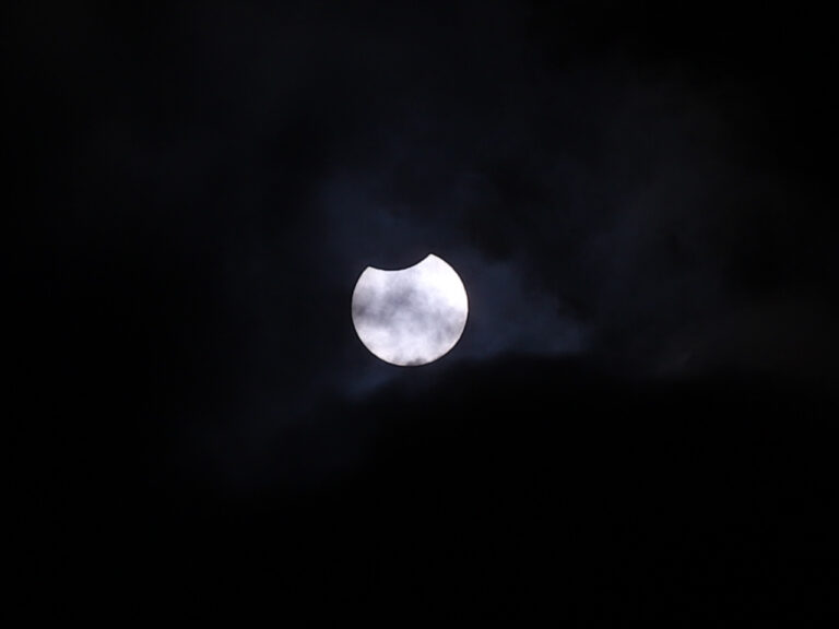 Partielle Sonnenfinsternis am 10.06.2021